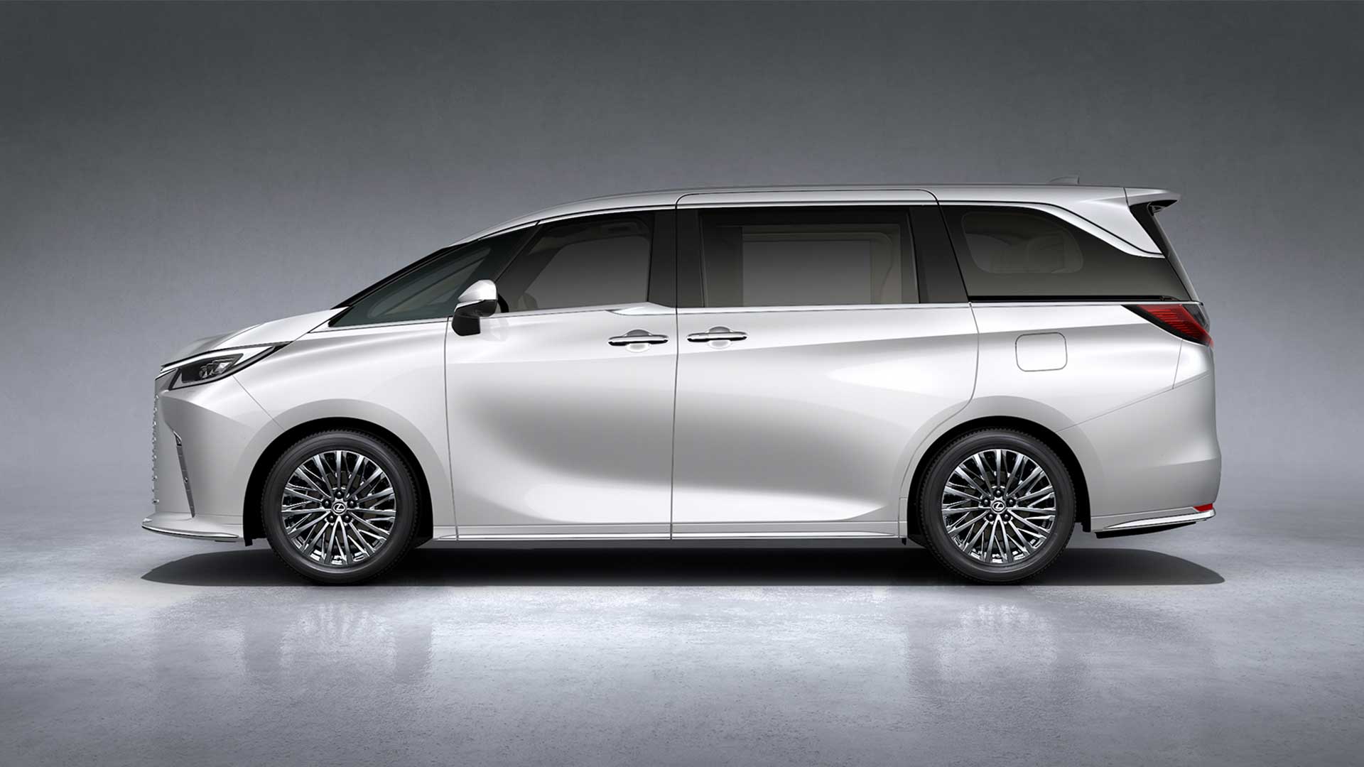 Lexus LM 500h.